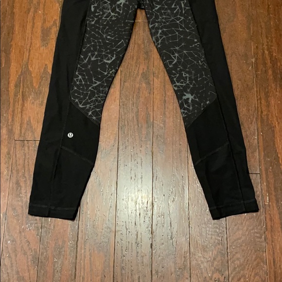 LULULEMON WOMEN’S LEGGINGS SIZE 8 - Picture 2 of 16